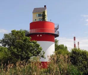 Tatzu Nishi, Villa Cheminée, Cordemais, création pérenne Estuaire 2009 © Bernard Renoux/LVAN