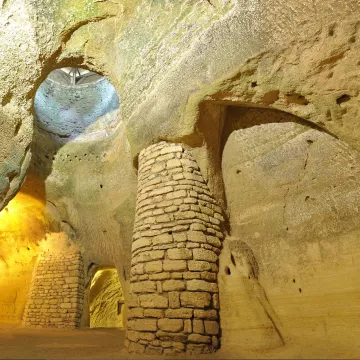 Rochemenier: an underground village!