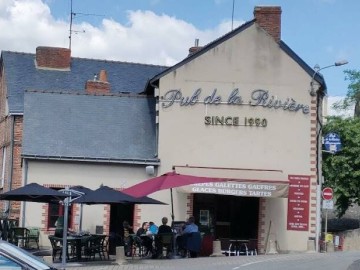 Pub de la Rivière