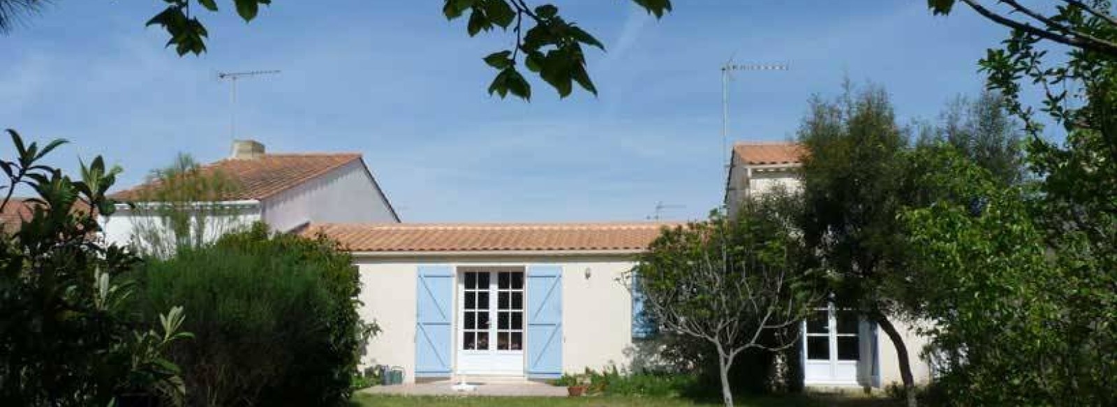 Maison avec agreable jardin clos et arbore a Barbatre sur l'ile de Noirmoutier